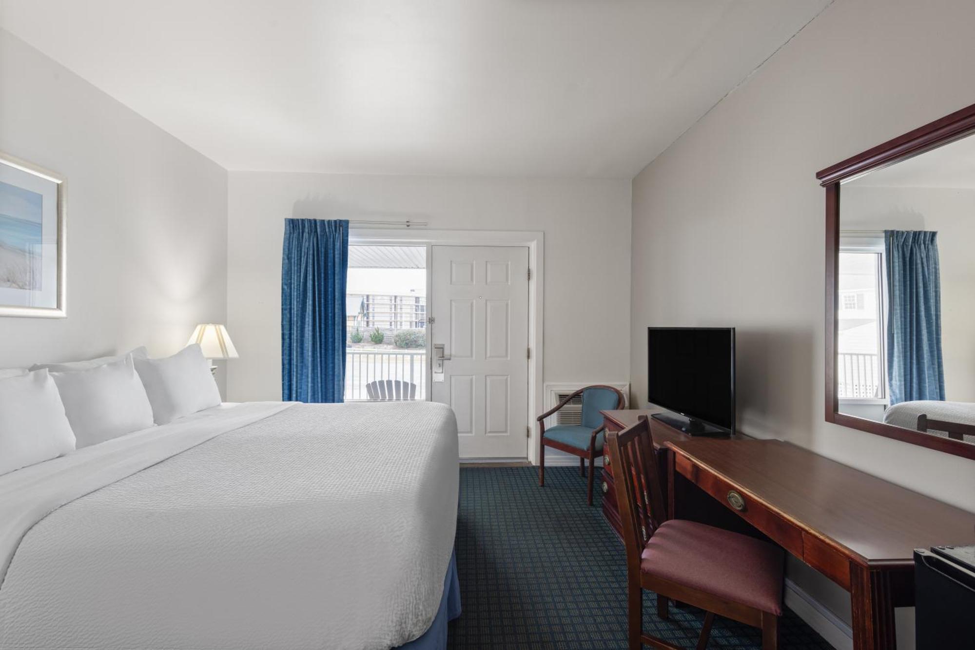 Days Inn By Wyndham Kill Devil Hills Oceanfront - Wilbur Exterior photo