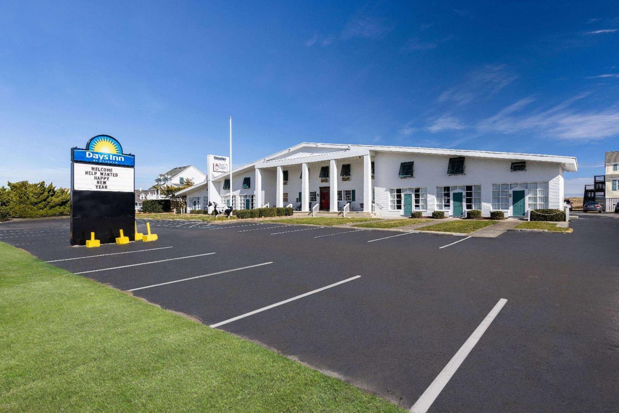 Days Inn By Wyndham Kill Devil Hills Oceanfront - Wilbur Exterior photo