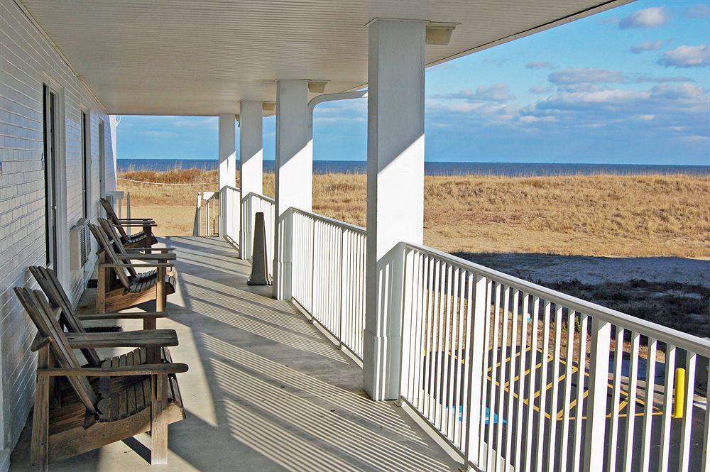Days Inn By Wyndham Kill Devil Hills Oceanfront - Wilbur Exterior photo